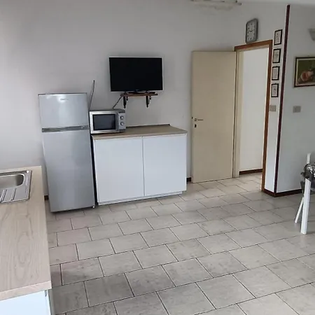 Torino Via Della Bilancia 43 * ביביונה